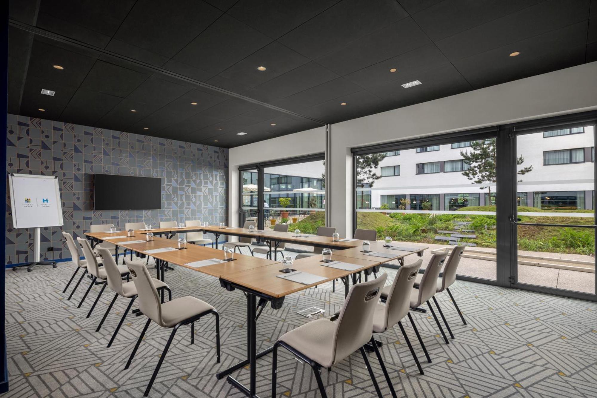 Hyatt Place Paris Charles De Gaulle Airport Роаси ан Франс Екстериор снимка